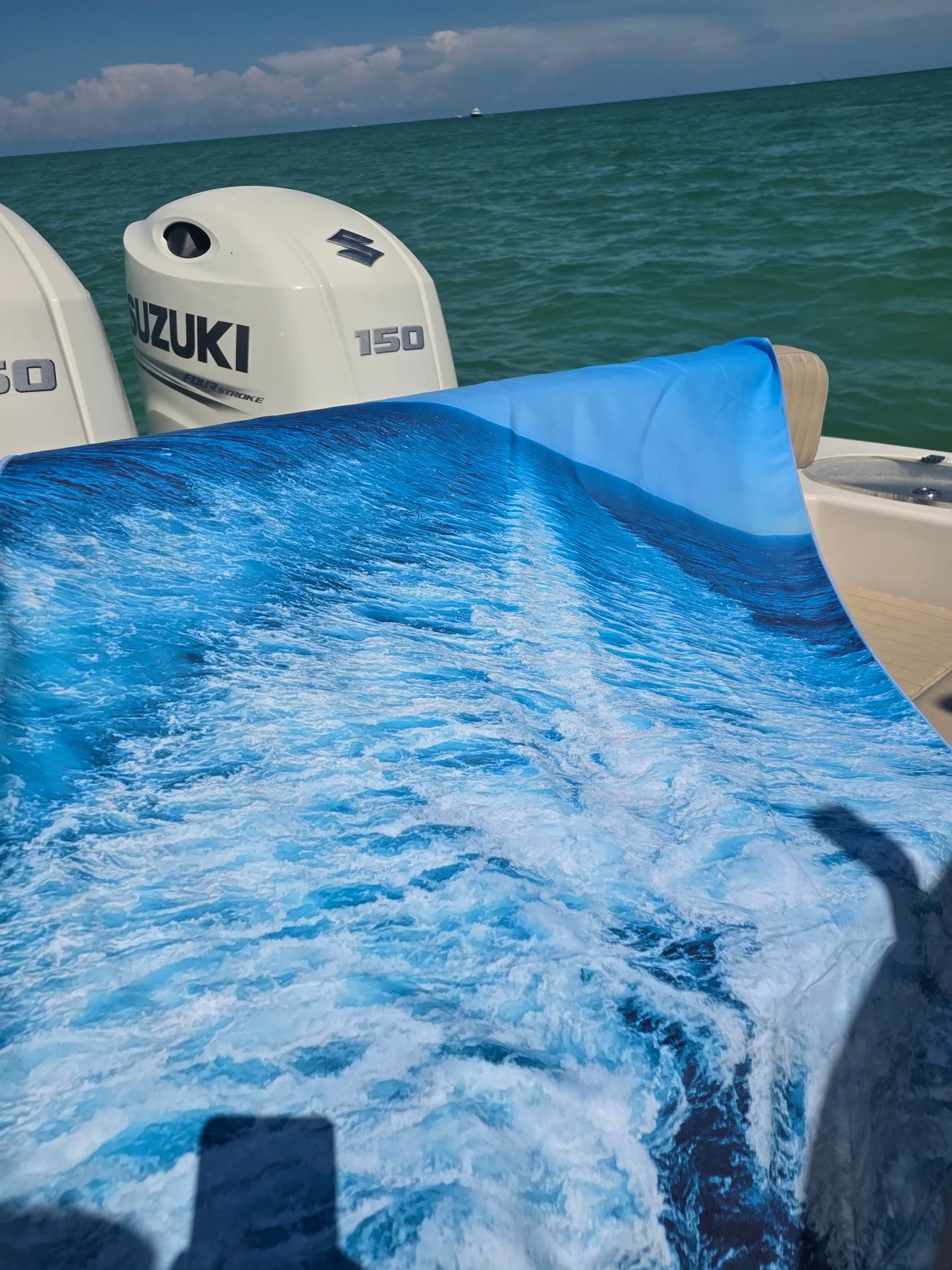 Kaiola XL Beach Towel – Wake & Anchor